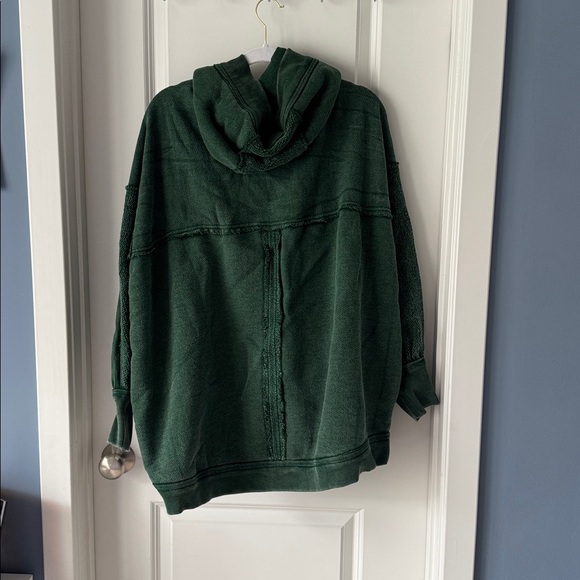 We The Free Forever Yours Cardi - Picture 2 of 7